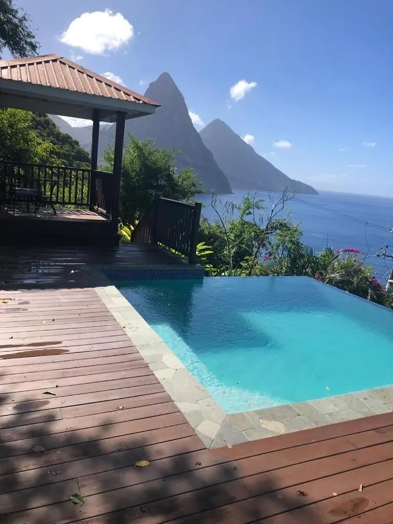 아파트 Moringa Villa Honeymoon Suite Mamin
